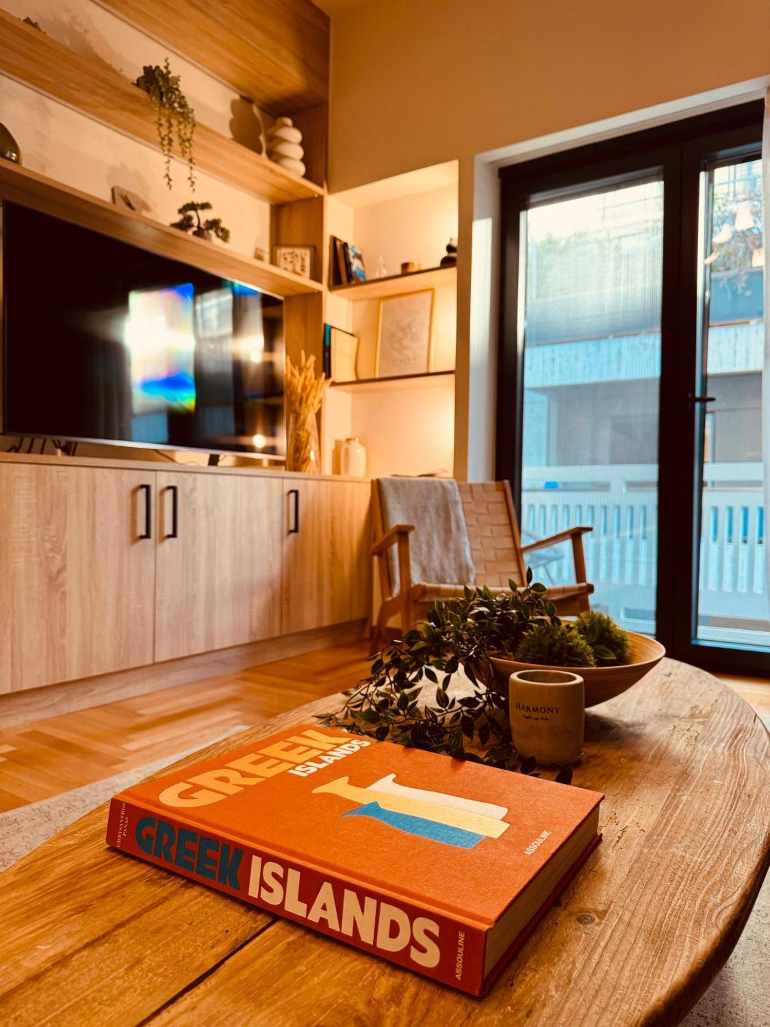 2 Bedroom Apt - Live Like A Local In Kolonaki 아테네 외부 사진